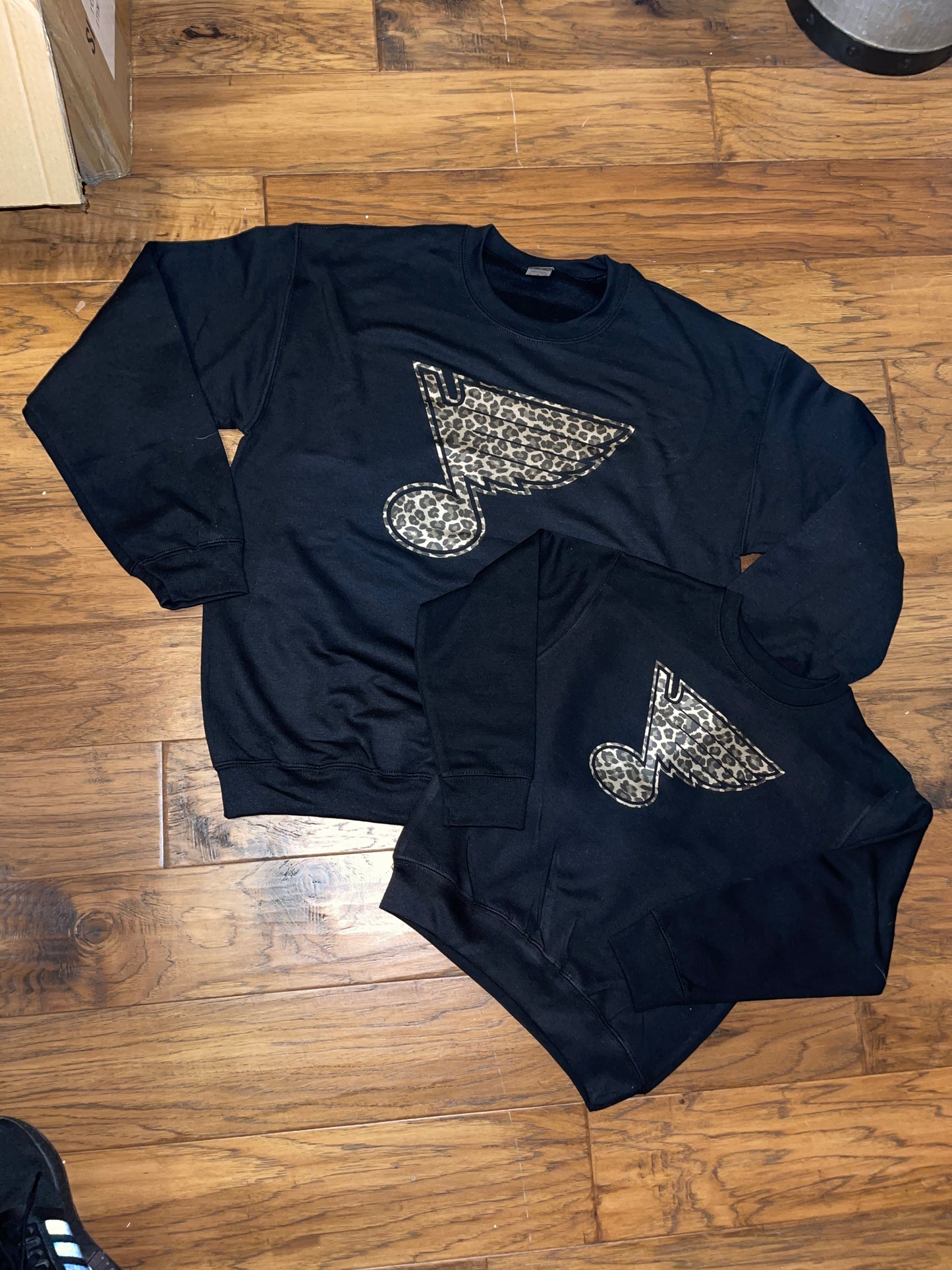 Cheetah BLUE Note Sweatshirts and Hoodies